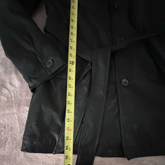 ASOS DESIGN Men’s Faux Leather Belted Trench Coat In Black Size: XL - Picture 13 of 15